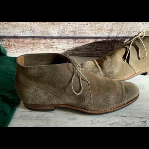 Crockett & Jones size 10.5D-E UK size 9.5E Heartland suede chukka boots. - Picture 3 of 7
